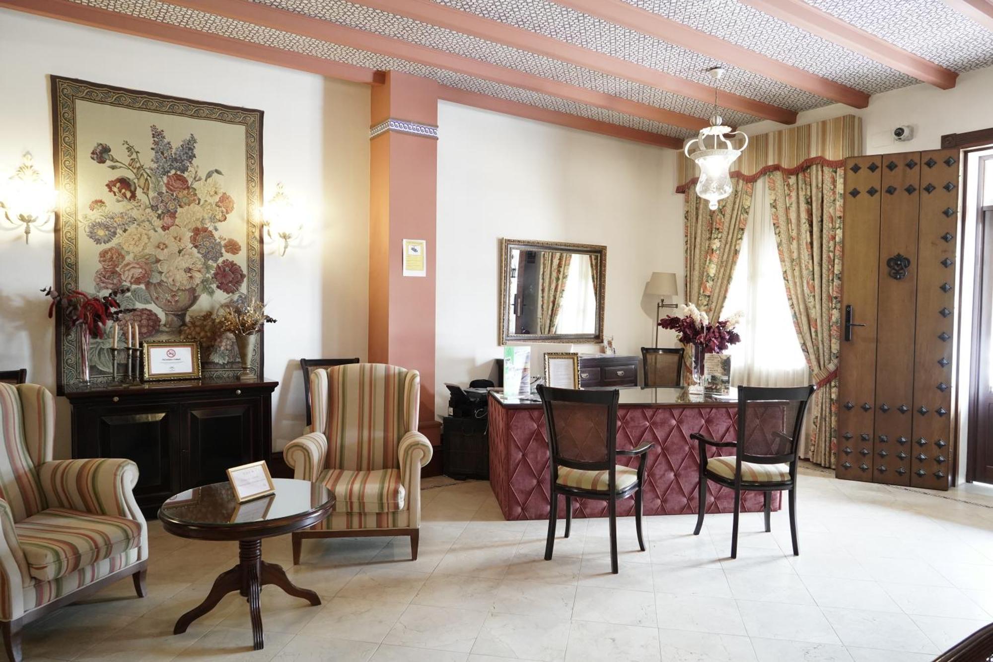 Hospedarte Palacete Real El Rocio Bagian luar foto